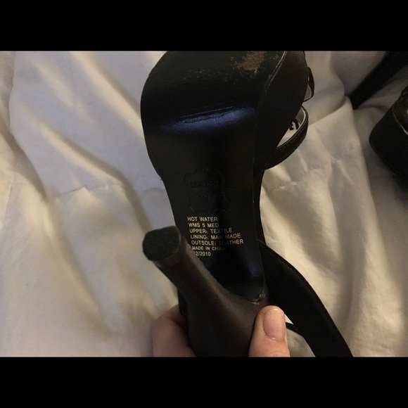 Adorable beaded sassy pumps!!! - Picture 2 of 3